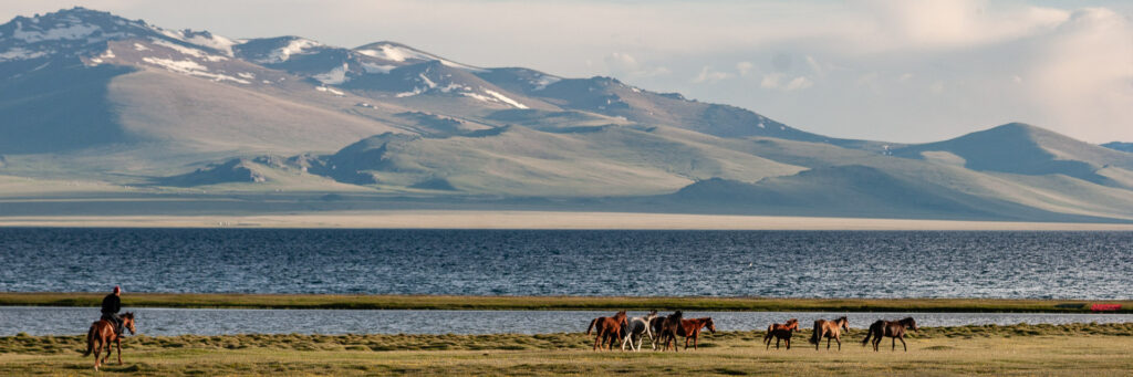 Song Kol Lake
