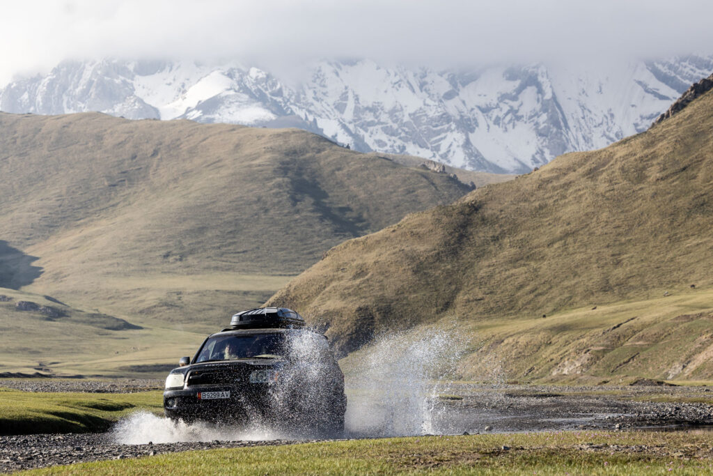 Off roading in Kyrgyzstan